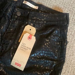 NWT levi’s leopard print black jeans